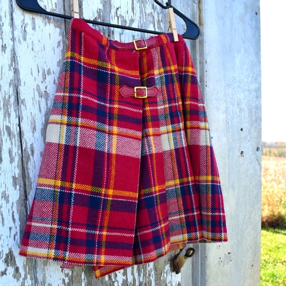 Vintage Dresses & Skirts - Vintage Bobbie Brooks Plaid Skirt